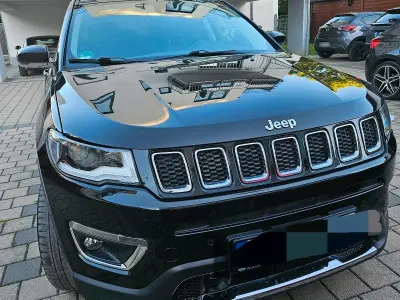 Gebraucht Jeep Compass Limited 140 PS (102 kW) 2018 Schwarz SUV