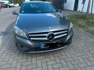 Gebraucht Mercedes A200 156 PS (114 kW) 2014 Grau Kleinwagen