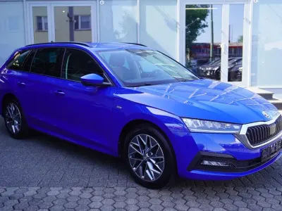 Gebraucht Skoda Octavia Tour 150 PS (110 kW) 2023 Modra energy/energy blue Kombi