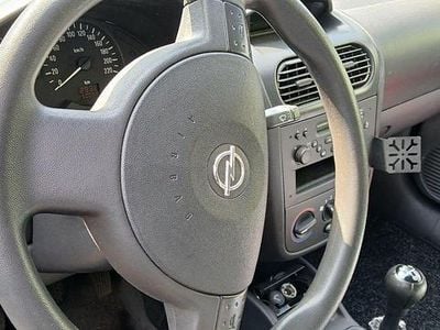 Gebraucht Opel Corsa 75 PS (55 kW) 2001 Grün Kleinwagen