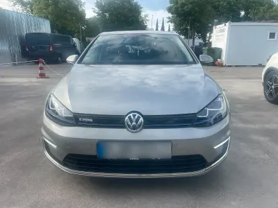 Gebraucht VW Golf VII 62 kW (85 PS) 2016 Silber Limousine
