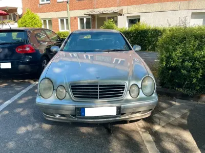 Gebraucht Mercedes CLK200 Avantgarde 163 PS (119 kW) 2000 Grau