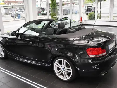 Gebraucht BMW 125 Cabriolet M Sport 218 PS (160 kW) 2009 Schwarz Cabrio