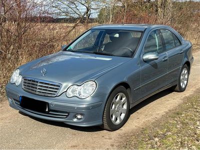 Gebraucht Mercedes 200 163 PS (119 kW) 2007 Andere farben Limousine