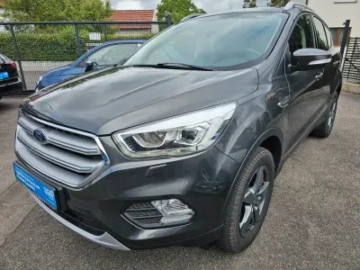 Gebraucht Ford Kuga Cool & Connect 150 PS (110 kW) 2019 Braun SUV