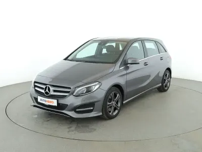 Gebraucht Mercedes B250 Urban 211 PS (155 kW) 2017 Grau Kleinwagen