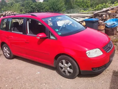 Gebraucht VW Touran 105 PS (77 kW) 2005 Rot Van / Kleinbus