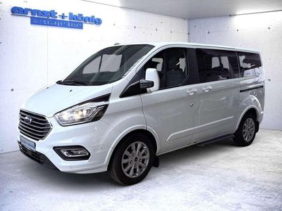 Gebraucht Ford Tourneo Titanium 131 PS (96 kW) 2022 Weiß Van / Kleinbus