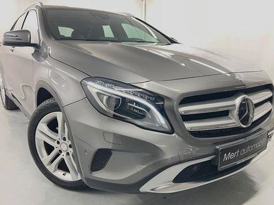 Mountaingrau (metallic) Gebraucht 2016 Mercedes GLA250 SUV | 22.900 € (Etwas zu teuer)
