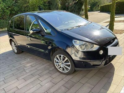 Usata Ford S-MAX Titanium 140 CV (102 kW) 2009 Nero Monovolume