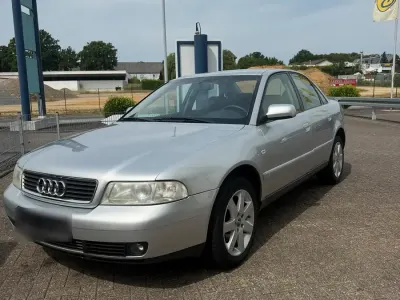 Gebraucht Audi A4 101 PS (74 kW) 1998 Silber Limousine