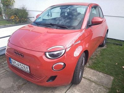 Gebraucht Fiat 500e Red 69 kW (95 PS) 2021 Rot Limousine