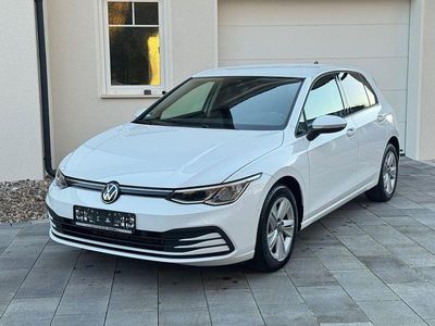 Pure white Gebraucht 2020 VW Golf VIII Life Limousine | 19.490 € (Fairer Preis)