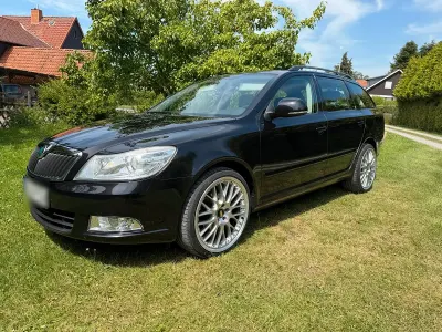 Gebraucht Skoda Octavia 122 PS (89 kW) 2009 Schwarz Kombi