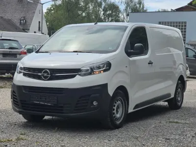 Gebraucht Opel Vivaro-e Combi Edition 122 PS (89 kW) 2020 Weiß Van / Kleinbus