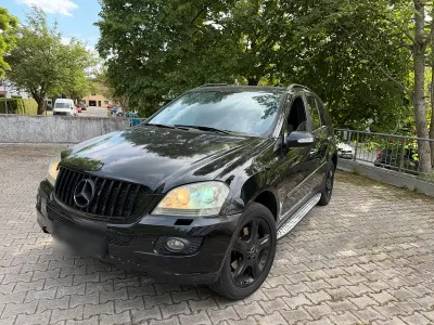 Gebraucht Mercedes ML320 224 PS (164 kW) 2007 Schwarz SUV