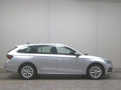 Usata Skoda Octavia Style 150 CV (110 kW) 2021 Argento Station wagon