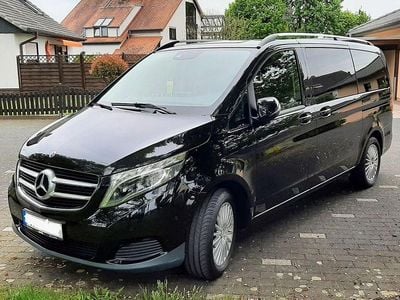 Gebraucht Mercedes V220 Edition 163 PS (119 kW) 2017 Schwarz Van / Kleinbus