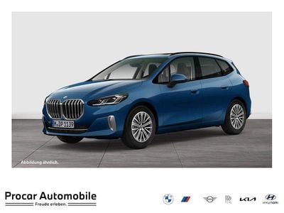 Gebraucht BMW 220 Active Tourer Luxury Line 156 PS (114 kW) 2025 Blau Van / Kleinbus