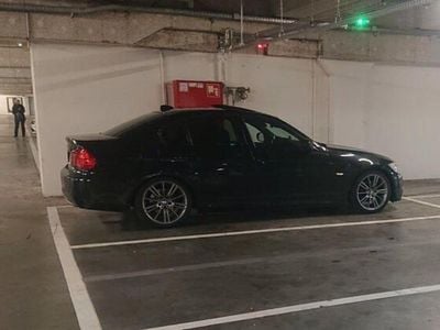 Gebraucht BMW 318 M Sport 143 PS (105 kW) 2010 Schwarz Limousine