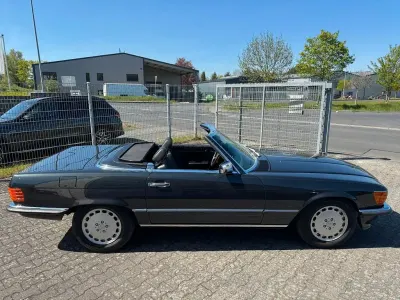 Usata Mercedes SL300 179 CV (131 kW) 1986 Nero Cabrio