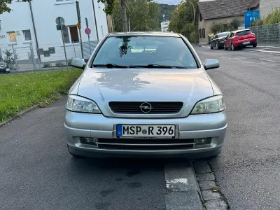 Używany Opel Astra 75 KM (55 kW) 1999 Sedan/Limuzyna
