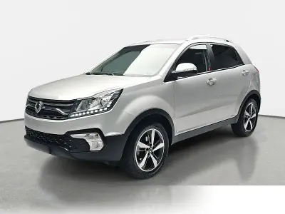 Gebraucht SsangYong Korando Sapphire 178 PS (130 kW) 2019 Silber metallic