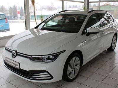 Gebraucht VW Golf VIII Style 131 PS (96 kW) 2022 Pure white Kombi