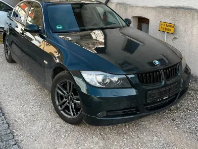 Gebraucht BMW 325 218 PS (160 kW) 2007 Grün Limousine