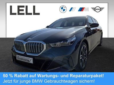 Gebraucht BMW 520 M Sport 197 PS (144 kW) 2025 Grau Kombi