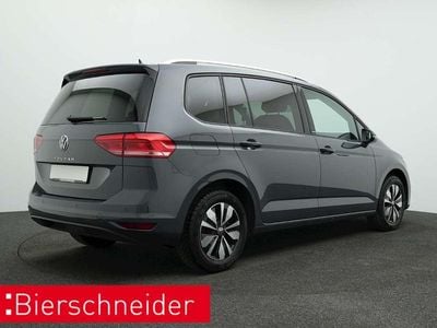 Gebraucht VW Touran S 150 PS (110 kW) 2024 Grau Van / Kleinbus