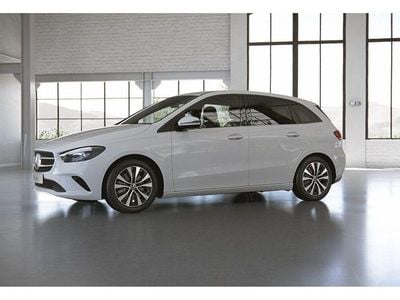 Usata Mercedes B250e 160 CV (117 kW) 2022 Bianco Monovolume
