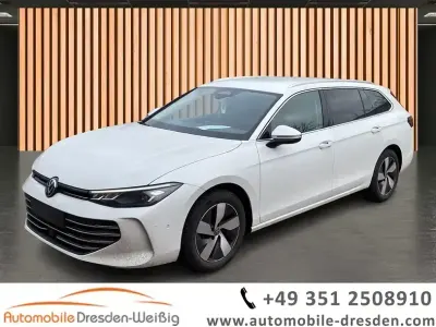 Gebraucht VW Passat Business 150 PS (110 kW) 2025 Weiß weiß (metallic) Kombi