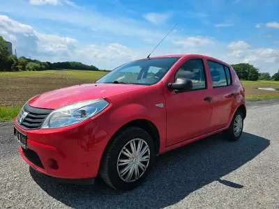 Gebraucht Dacia Sandero 75 PS (55 kW) 2009 Rot Limousine