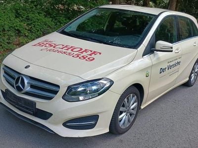 Mercedes B200