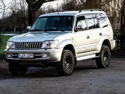 Gebraucht Toyota Land Cruiser 163 PS (119 kW) 2000 Silber SUV