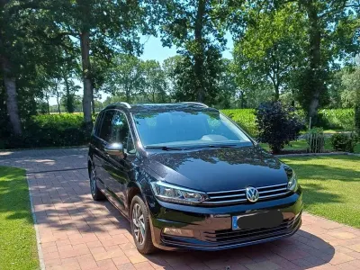 Gebraucht VW Touran 150 PS (110 kW) 2018 Schwarz Van / Kleinbus