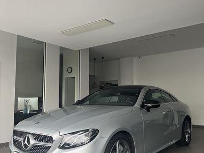 Mercedes E300