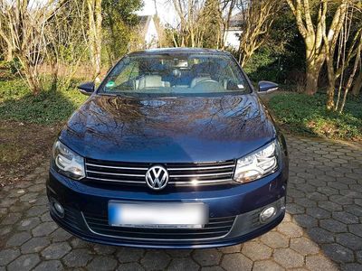 Gebraucht VW Eos Sportline 122 PS (89 kW) 2012 Blau Cabrio