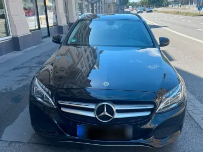 Gebraucht Mercedes C300 204 PS (150 kW) 2017 Schwarz Kombi
