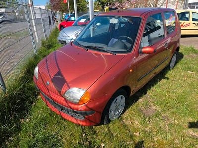 Usado Fiat Cinquecento 16 HP (11 kW) 1999 Castanho Citadino