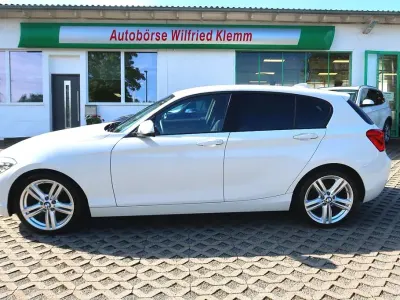 Gebraucht BMW 118 Sport Line 136 PS (100 kW) 2018 Weiß Limousine