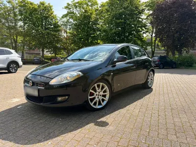 Second-hand Fiat Bravo 150 CP (110 kW) 2008 Negru Hatchback