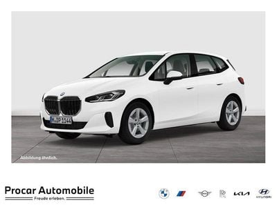 Gebraucht BMW 220 Active Tourer Luxury Line 163 PS (119 kW) 2025 Weiß Van / Kleinbus
