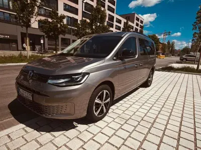 Gebraucht VW Caddy Maxi California 114 PS (83 kW) 2022 Beige Van / Kleinbus