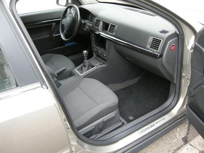 Gebraucht Opel Signum Sport 155 PS (114 kW) 2004 Beige Kleinwagen