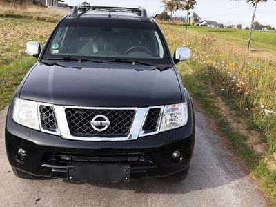 gebraucht Nissan Navara Pickup 170 kW (231 PS) 2.993 cm³ 122.000 km Diesel