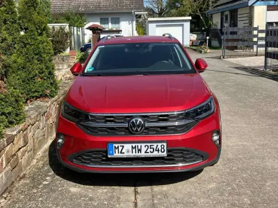 Używany VW Taigo Style 110 KM (80 kW) 2021 Czerwony SUV