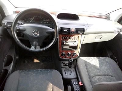 Gebraucht Mercedes Vaneo 125 PS (91 kW) 2002 Schwarz Van / Kleinbus