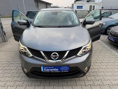 Gebraucht Nissan Qashqai N-Connecta 116 PS (85 kW) 2016 Silber SUV